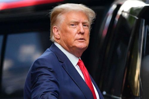 Cựu Tổng thống Trump tuyên bố sẽ 'lấy lại' nước Mỹ