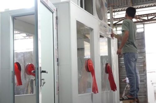 Buồng lấy mẫu xét nghiệm COVID-19 chống nóng của nhóm kiến trúc sư Hà Nội