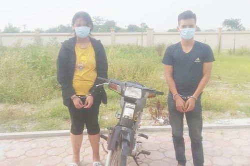 Bắt giữ cặp đôi cướp 'xe ôm' sau 10 giờ gây án