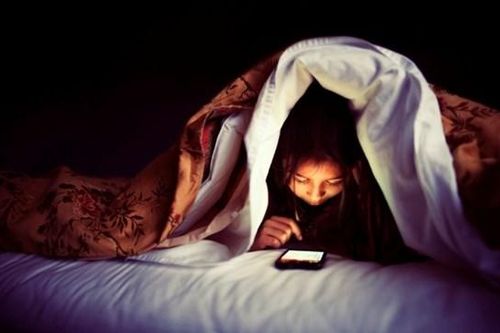 Thời điểm nguy hiểm nhất trong ngày, bạn không nên dùng điện thoại
