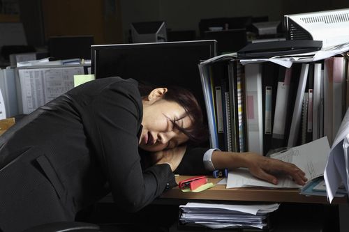 Văn hóa làm việc đến chết từ Nhật lan sang nhiều nước phương Tây