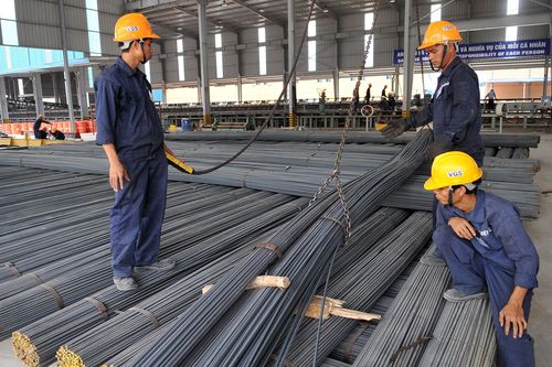 Hòa Phát giảm sản lượng thép 2 tháng liên tiếp