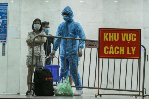 TP.HCM phong tỏa một tòa nhà chung cư Phú Hoàng Anh