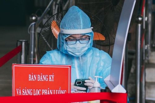 Điều tra nguồn lây của hai ca Covid-19 ở Hóc Môn