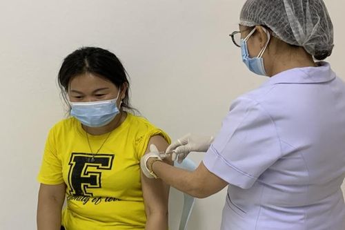 Các nước và tổ chức tiếp tục viện trợ vaccine ngừa Covid-19 cho Lào