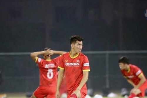 Tiền đạo trẻ Nguyễn Tiến Linh: Indonesia là đối thủ khó chơi