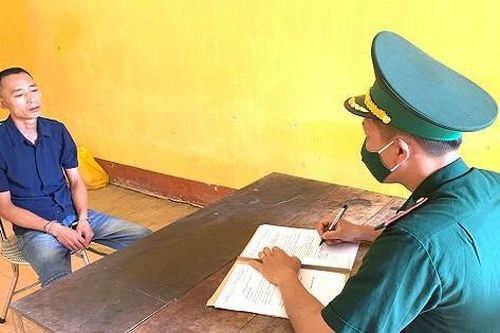Khởi tố đối tượng 'đang trong tầm kiểm soát' vì tàng trữ trái phép chất ma túy