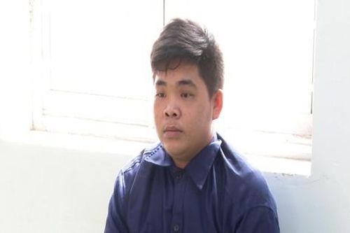 Một học sinh nhiều lần trộm tiền của gia đình để 'cống' cho nhóm côn đồ