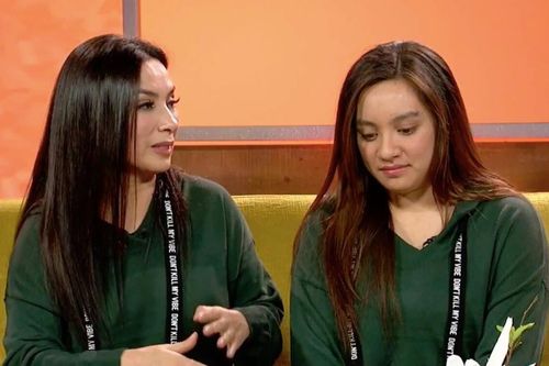 Netizen đào lại khoảnh khắc con đẻ bật khóc khi Phi Nhung phủ nhận sự tồn tại