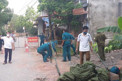 Dỡ bỏ 14 chốt kiểm dịch COVID-19 tại 6 xóm của xã Dương Thành