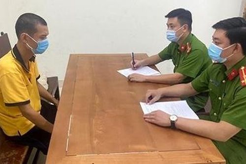 Qua làm căn cước công dân, vận động đối tượng truy nã đầu thú