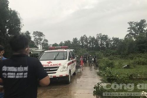 Hai trẻ nhỏ đuối nước thương tâm tại mỏ đá Tân Cang