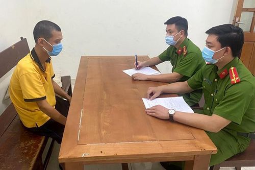 Thông qua làm căn cước công dân, vận động đối tượng truy nã đầu thú