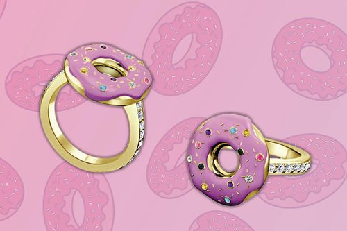 Nhẫn cầu hôn hình bánh donut có giá hơn 4.000 USD
