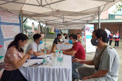 Hà Nội: Gần 4,4 vạn công nhân lao động bị thiếu việc làm do ảnh hưởng của dịch Covid-19