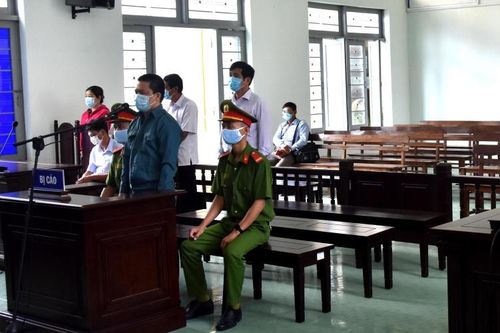 Xử phạt 20 năm tù nguyên kế toán Trung tâm Y tế TP Phan Thiết