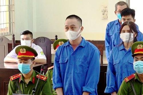 Nhóm đối tượng lĩnh tổng cộng 28 năm tù vì đưa người Trung Quốc xuất cảnh trái phép