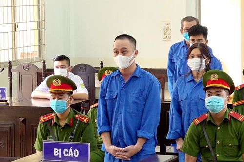 4 đối tượng tổ chức đưa nhóm người Trung Quốc xuất cảnh trái phép lĩnh án