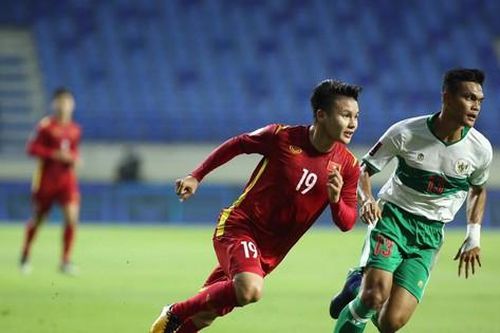 HLV Park Hang-seo nhận tin không vui về Quang Hải sau trận đấu với Indonesia