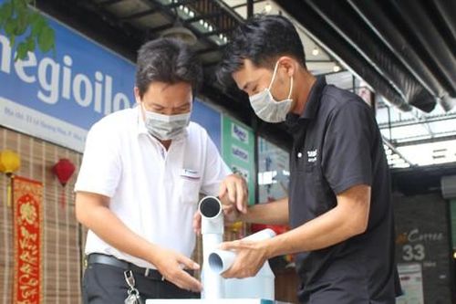 Khỏi bệnh COVID-19, chế máy khử khuẩn di động
