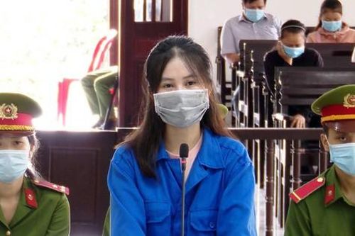 Bé trai một tuổi bị người trông trẻ đánh tử vong vì ngậm cơm