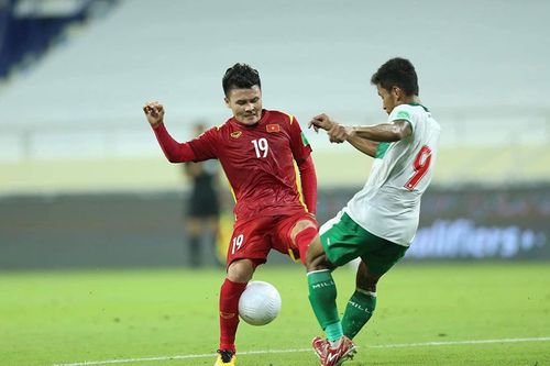 Tuyển Việt Nam hạ Indonesia: Xuân Trường, Quang Hải hay nhất