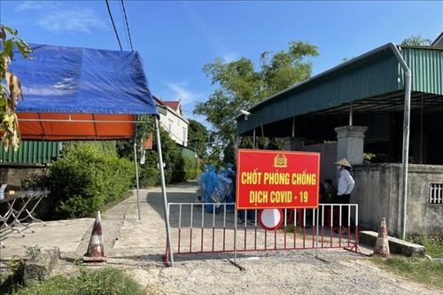 Xử phạt hành vi tổ chức tập trung đông người, vi phạm quy định phòng, chống dịch ở Hà Tĩnh