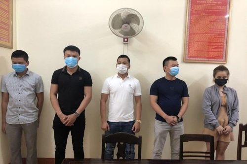 Khởi tố nhóm thanh niên thuê khách sạn 'bay lắc' giữa mùa dịch COVID-19
