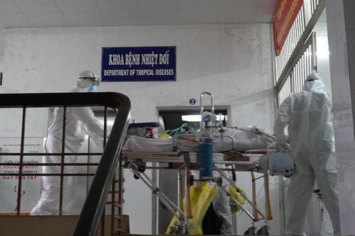 Bệnh trở nặng, cán bộ công an mắc COVID-19 ở TP.HCM được chuyển viện