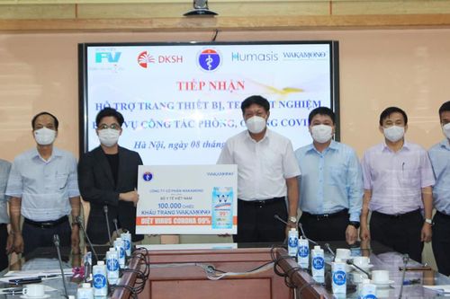 Bộ Y tế tiếp nhận 3.000 test nhanh kháng nguyên và các trang thiết bị y tế phục vụ phòng dịch