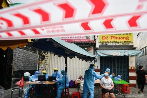 TP Thủ Đức phong tỏa tạm thời một tòa nhà chung cư Bộ Công an