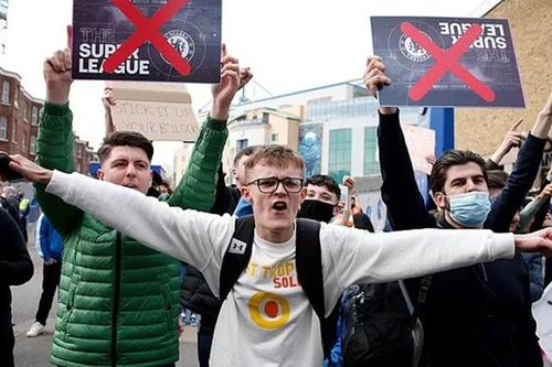 Fan nổi giận với án phạt 'như đùa' dành cho 6 ông lớn Premier League