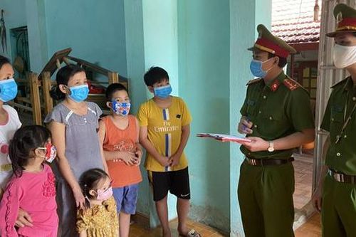Phần lớn tội phạm xâm hại trẻ em là người thân quen