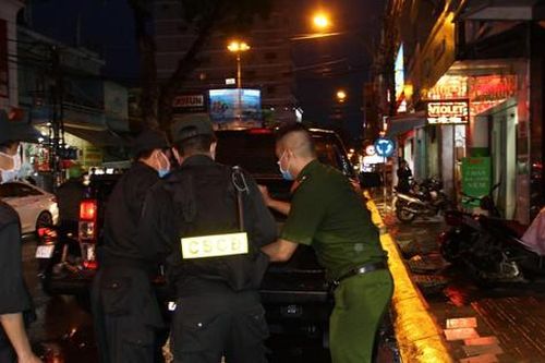 Hé lộ nguyên nhân hai cựu Chủ tịch tỉnh Khánh Hòa 'xộ khám'