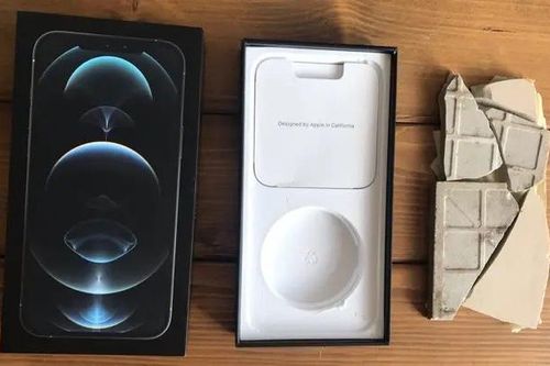Đặt mua iPhone 12 hơn 39 triệu đồng, cô gái choáng váng khi mở hộp