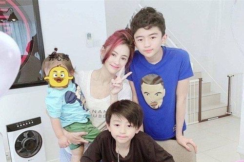 Trương Bá Chi tiết lộ con trai quyến rũ giống hệt tài tử này