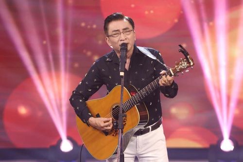 Cuộc sống của 'Hoàng tử mưa bụi' Đình Văn ngày ấy, bây giờ ra sao?