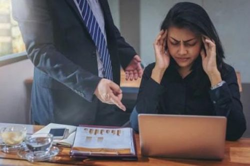 Nhân viên văn phòng thà nhận lương thấp còn hơn phải chấp nhận một vị sếp tồi