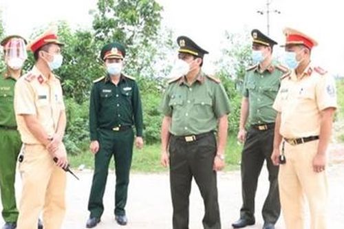 Đảm bảo ANTT tại các chốt phong tỏa chống dịch ở Hà Tĩnh