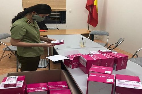 Thêm lô kit test nhanh COVID-19 lậu bị bắt giữ