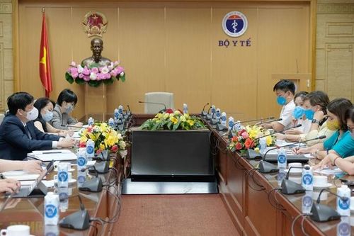 Bộ Y tế đề nghị UNICEF thúc đẩy COVAX sớm tiếp tục cung ứng vắc xin phòng COVID-19 cho Việt Nam