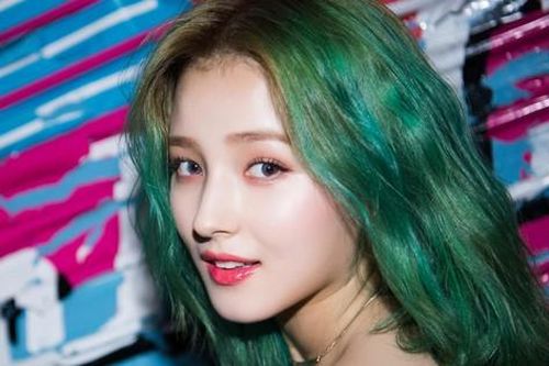 Hóa ra bao lâu nay, fan K-Pop đã lo lắng quà đà về chuyện idol tẩy tóc
