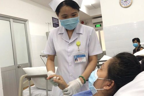 Cứu sản phụ bị liệt nửa người