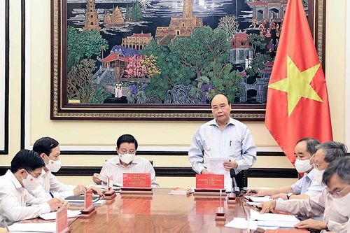 Chủ tịch nước Nguyễn Xuân Phúc chủ trì cuộc họp xây dựng đề án chiến lược xây dựng và hoàn thiện Nhà nước pháp quyền XHCN Việt Nam