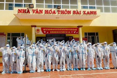 Mùa hè rực lửa của những 'biệt đội săn Covid'