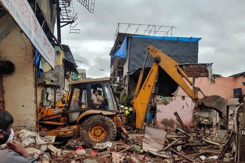 Sập nhà do mưa lớn tại Ấn Độ, tám trẻ em thiệt mạng