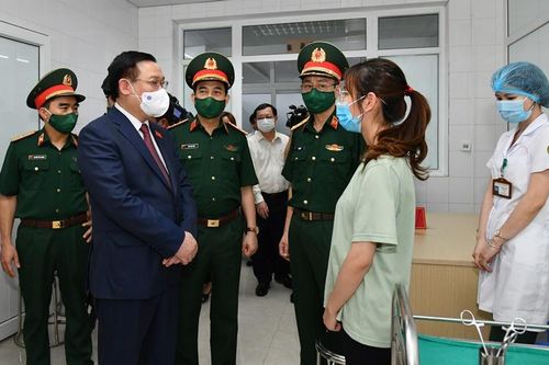 Đóng góp tích cực và sẵn sàng ứng phó có hiệu quả đối với các tình huống dịch bệnh, khẩn cấp