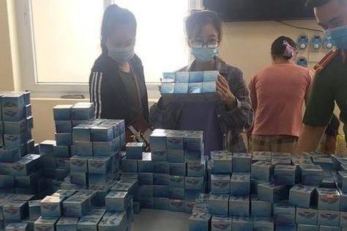 Phá đường dây sản xuất mỹ phẩm giả ở Hà Nội, thu giữ 1 tấn mỹ phẩm
