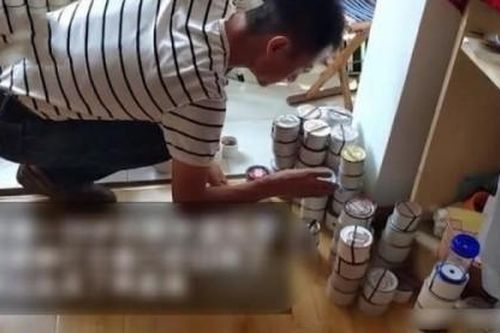 Người đàn ông 39 tuổi mua được 2 căn nhà bạc tỷ nhờ vào việc nuôi 'loài phá hoại'