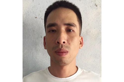 Bắt tên buôn ma túy tàng trữ súng